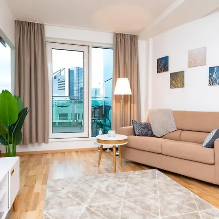Central Cozy With Parking Apartamento Tallin