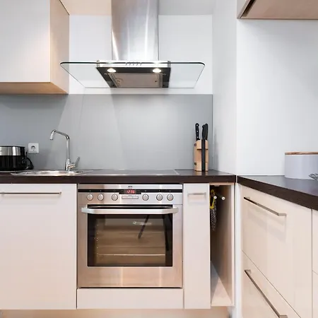 Central Cozy With Parking Apartamento
