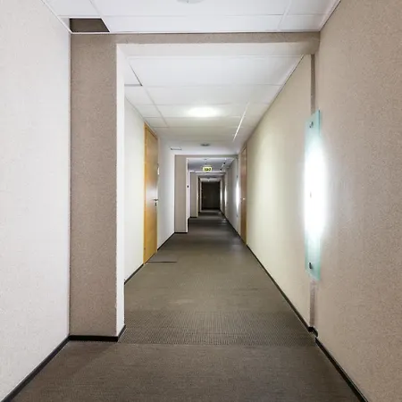Central Cozy With Parking Apartment